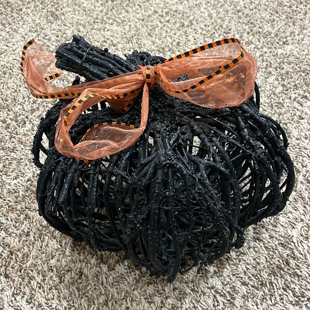 BLACK Pumpkin Decor 🖤